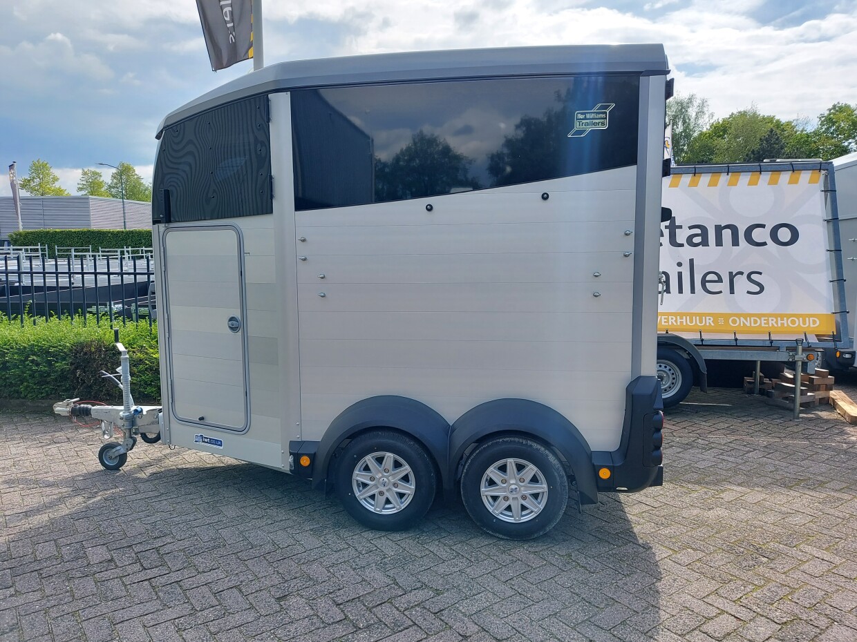 Ifor Williams HBX 403 Zilver - Voorlader LET OP! GEHEEL COMPLEET VOLGENS OMSCHRIJVING.