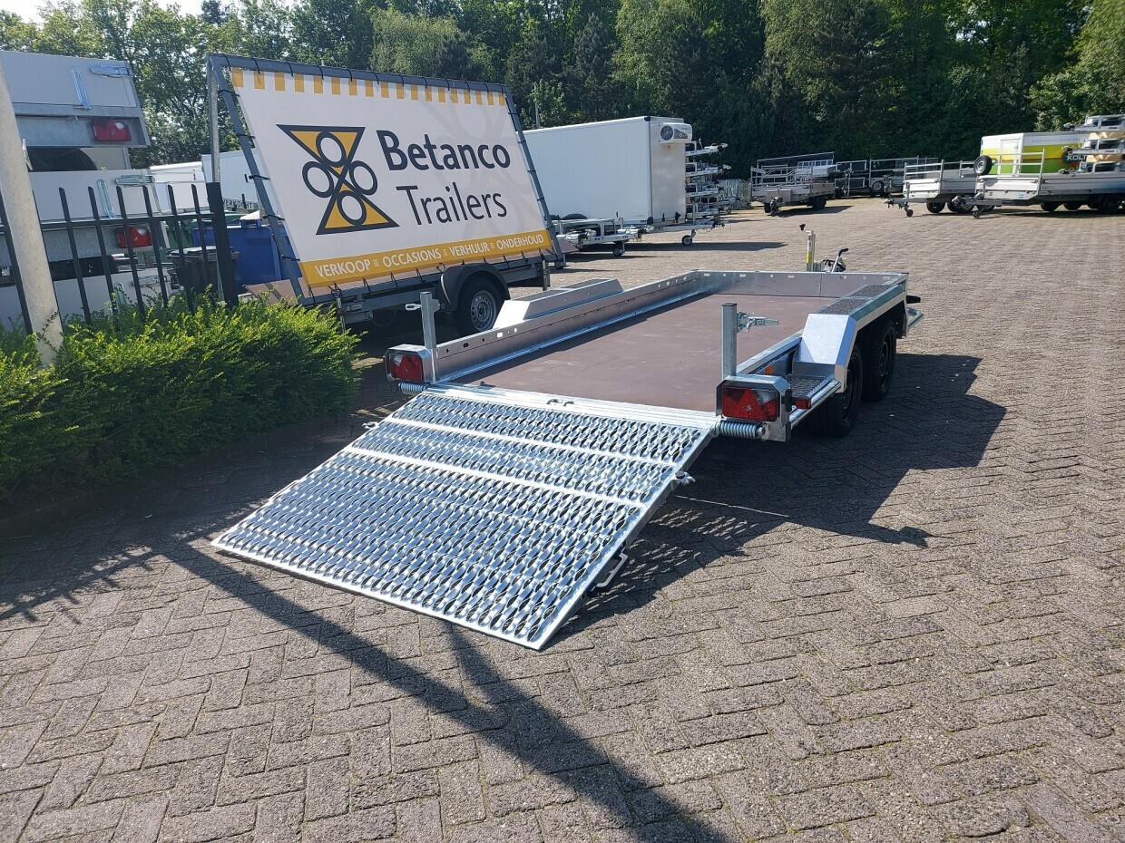 Hapert Indigo LF-2 met oprijklep 150 cm