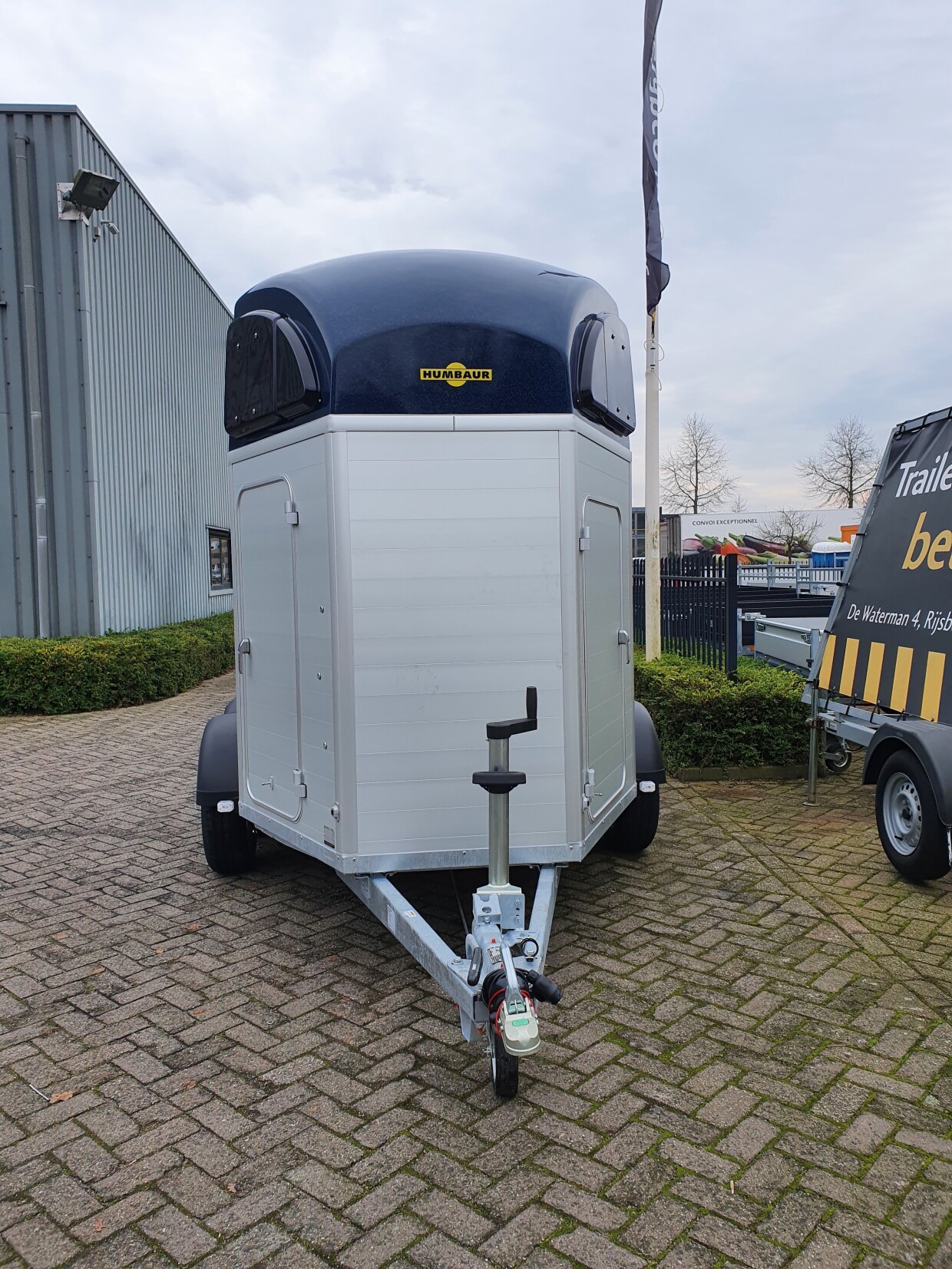 HUMBAUR Xanthos 2400 - Zadelkamer