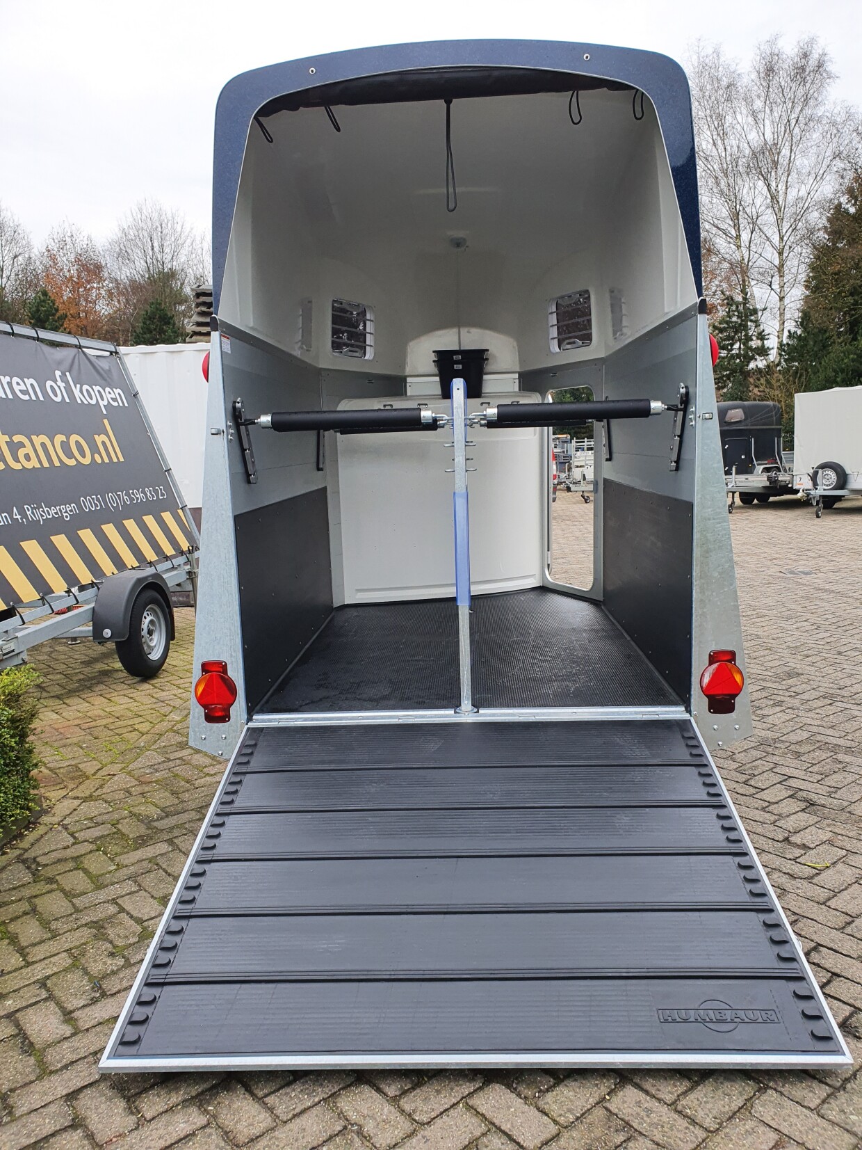 HUMBAUR Xanthos 2400 - Zadelkamer