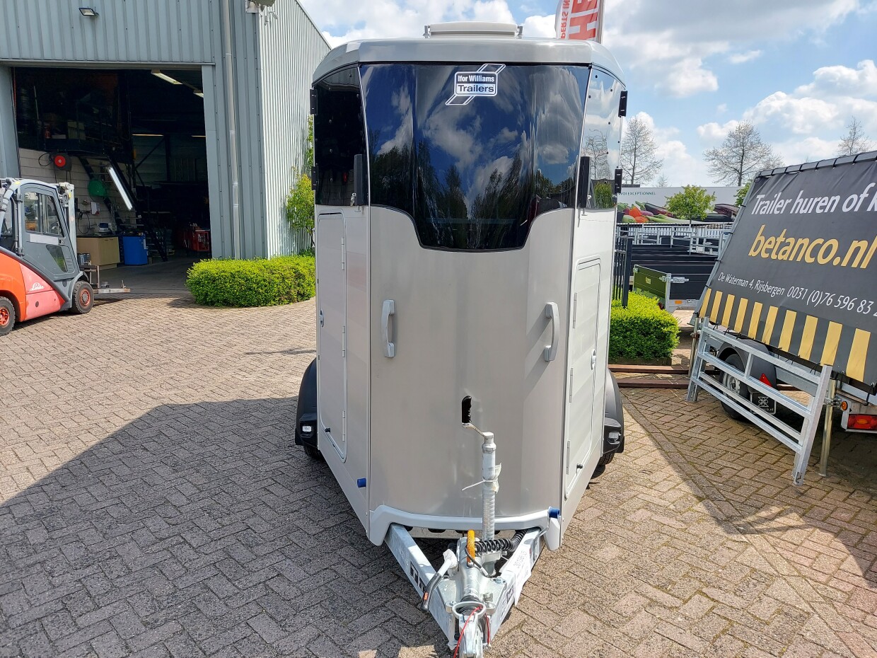 Ifor Williams HBX 511 Zilver - Zadelkamer