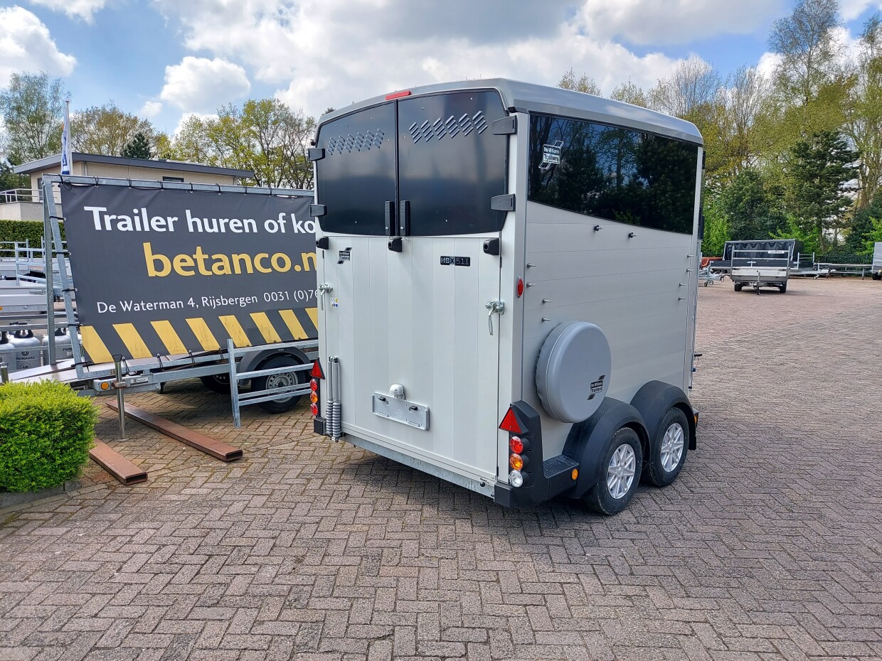 Ifor Williams HBX 511 Zilver - Zadelkamer