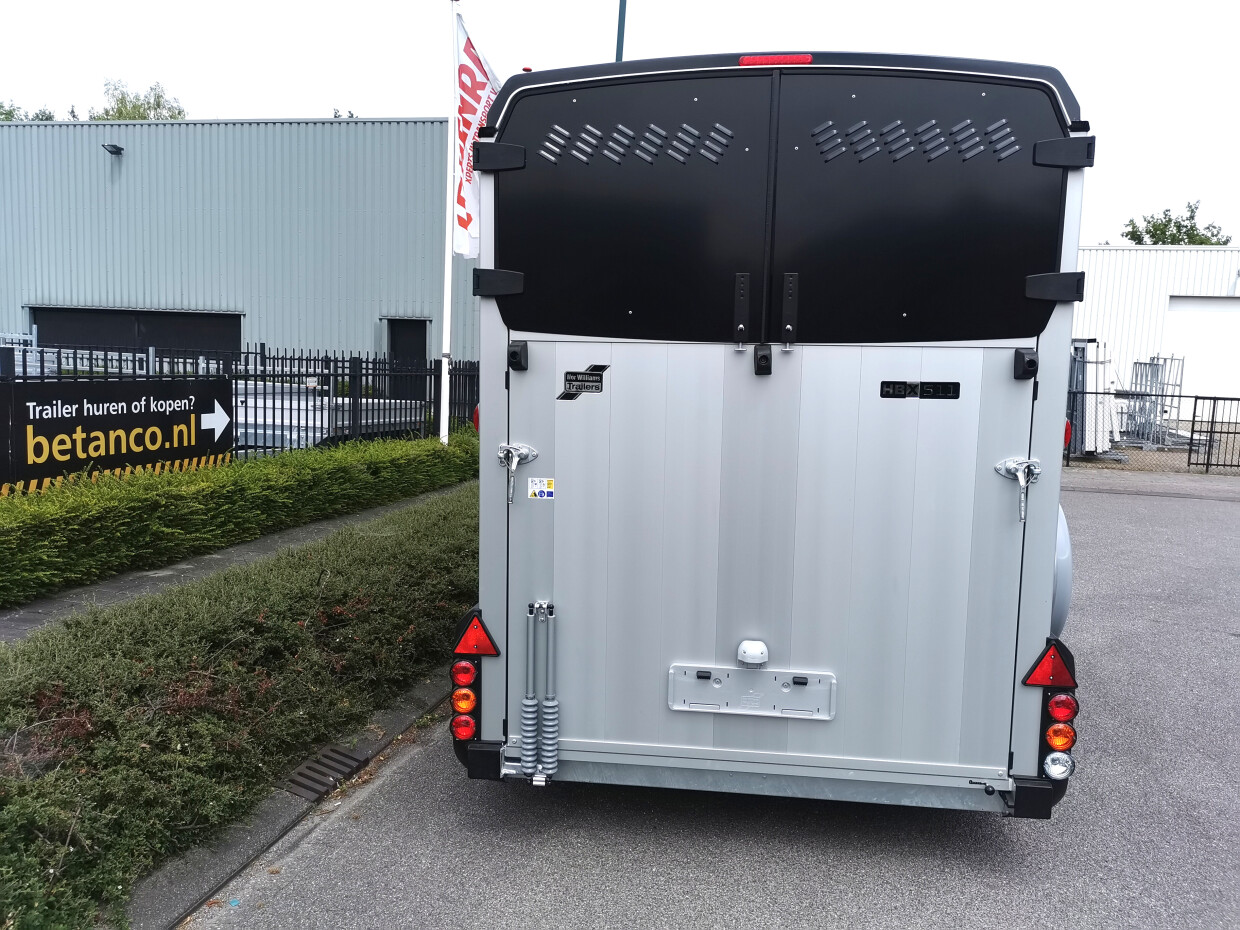 Ifor Williams HBX 511 Zwart - Voorlader