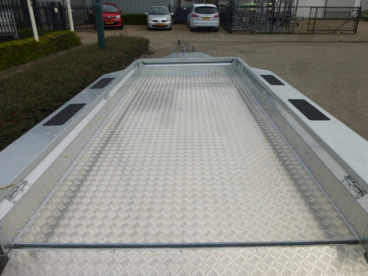 Ifor Williams GX 125 HD met aluminium tranenplaat vloer