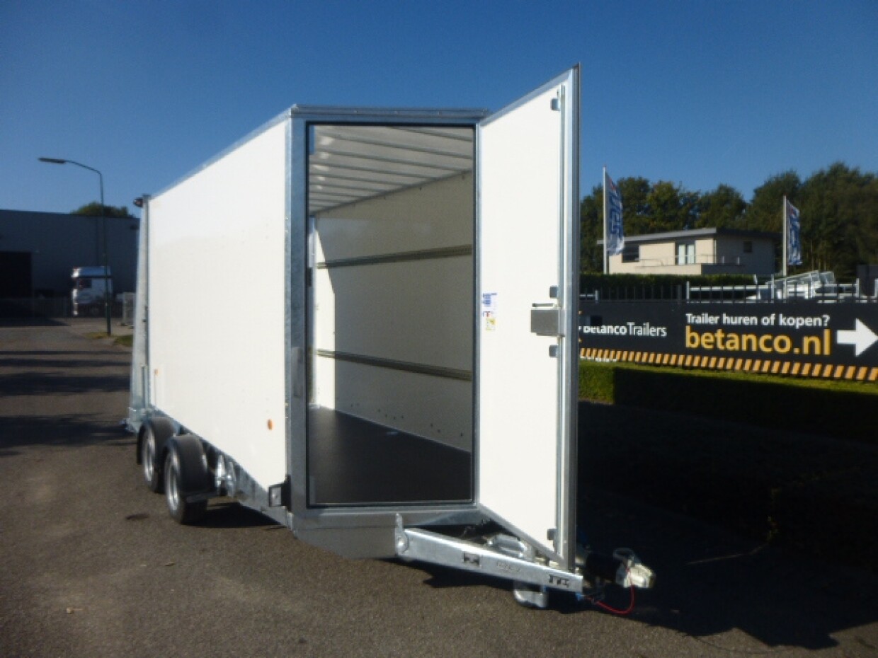 Ifor Williams BV126G/7 Banden 175-75-R16 