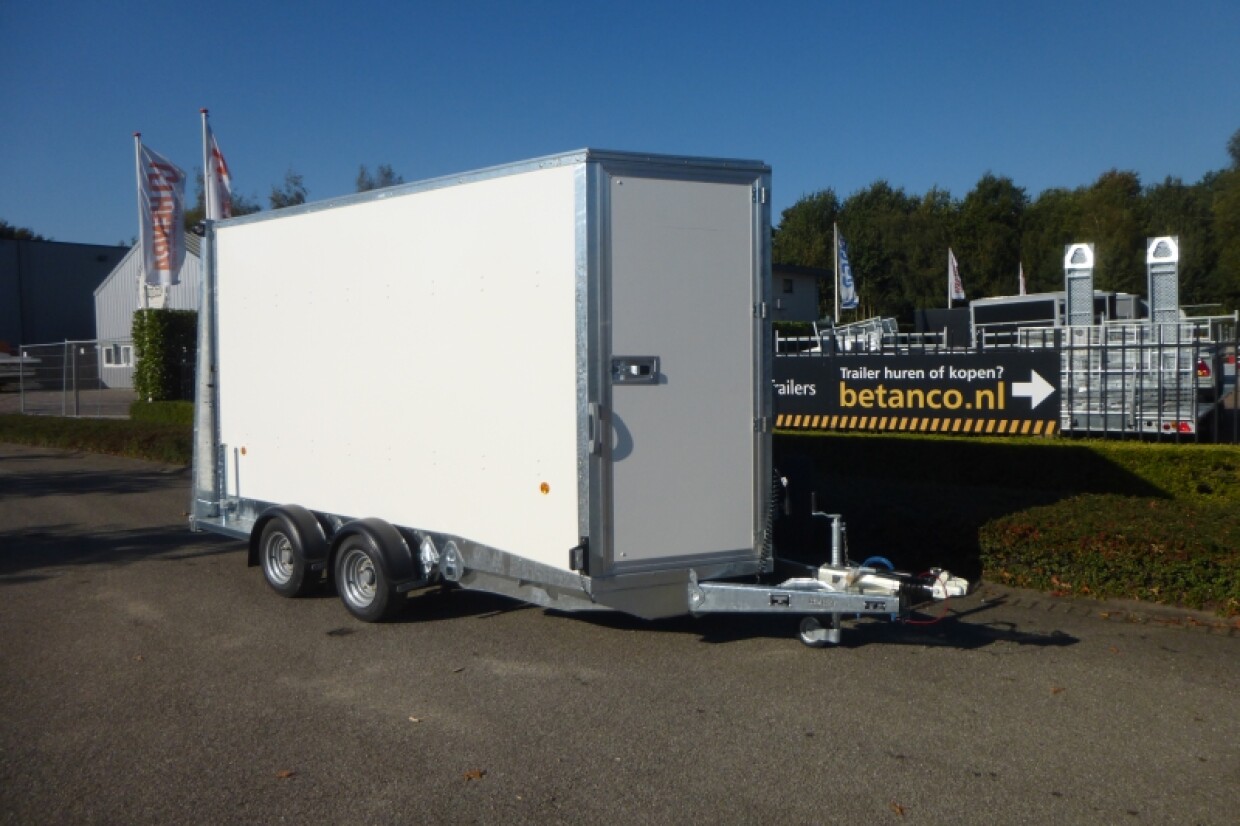 Ifor Williams BV126G/7 Banden 175-75-R16 