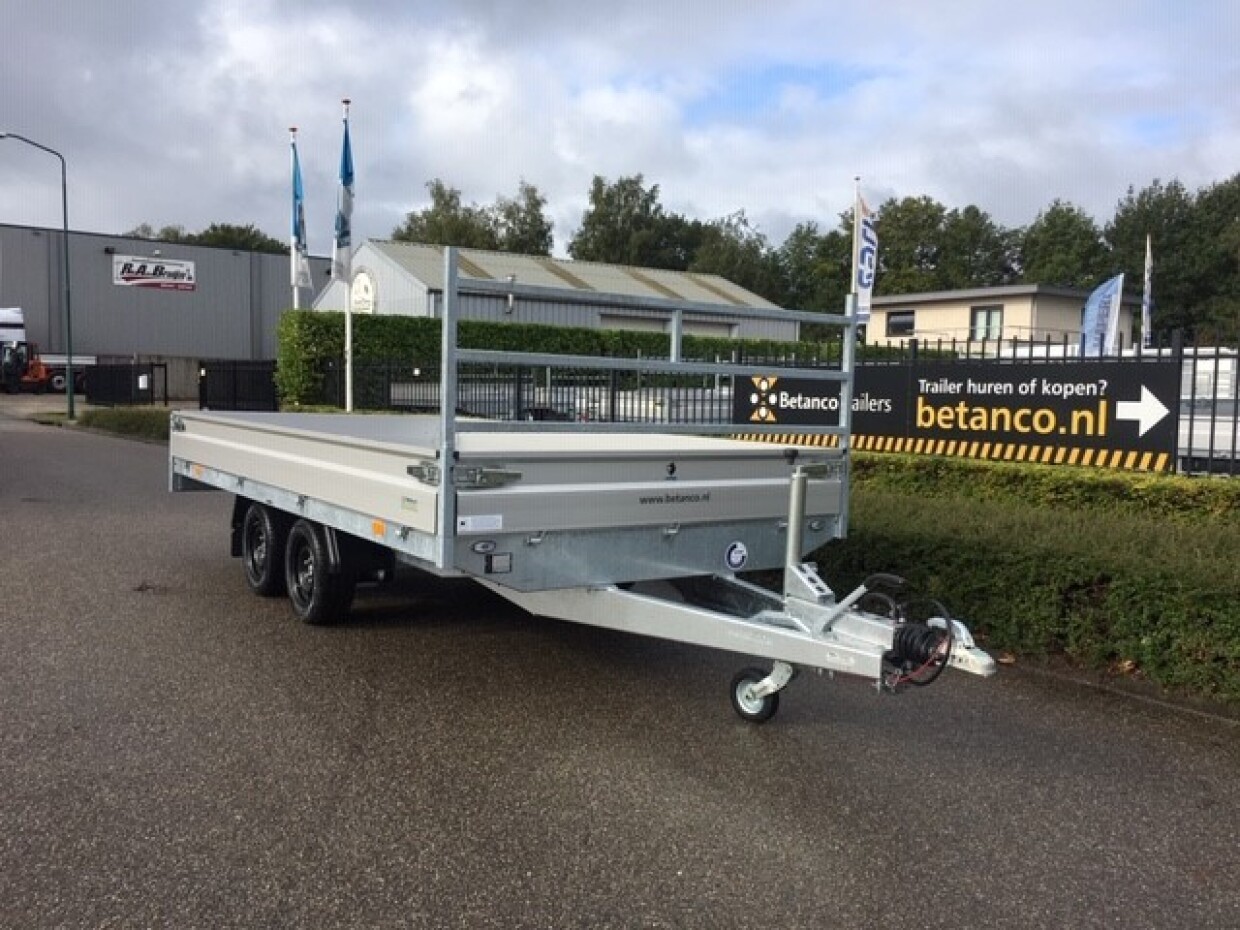 Hapert Azure H-2 Verlaagd met Paraboolveren - 3500 kg