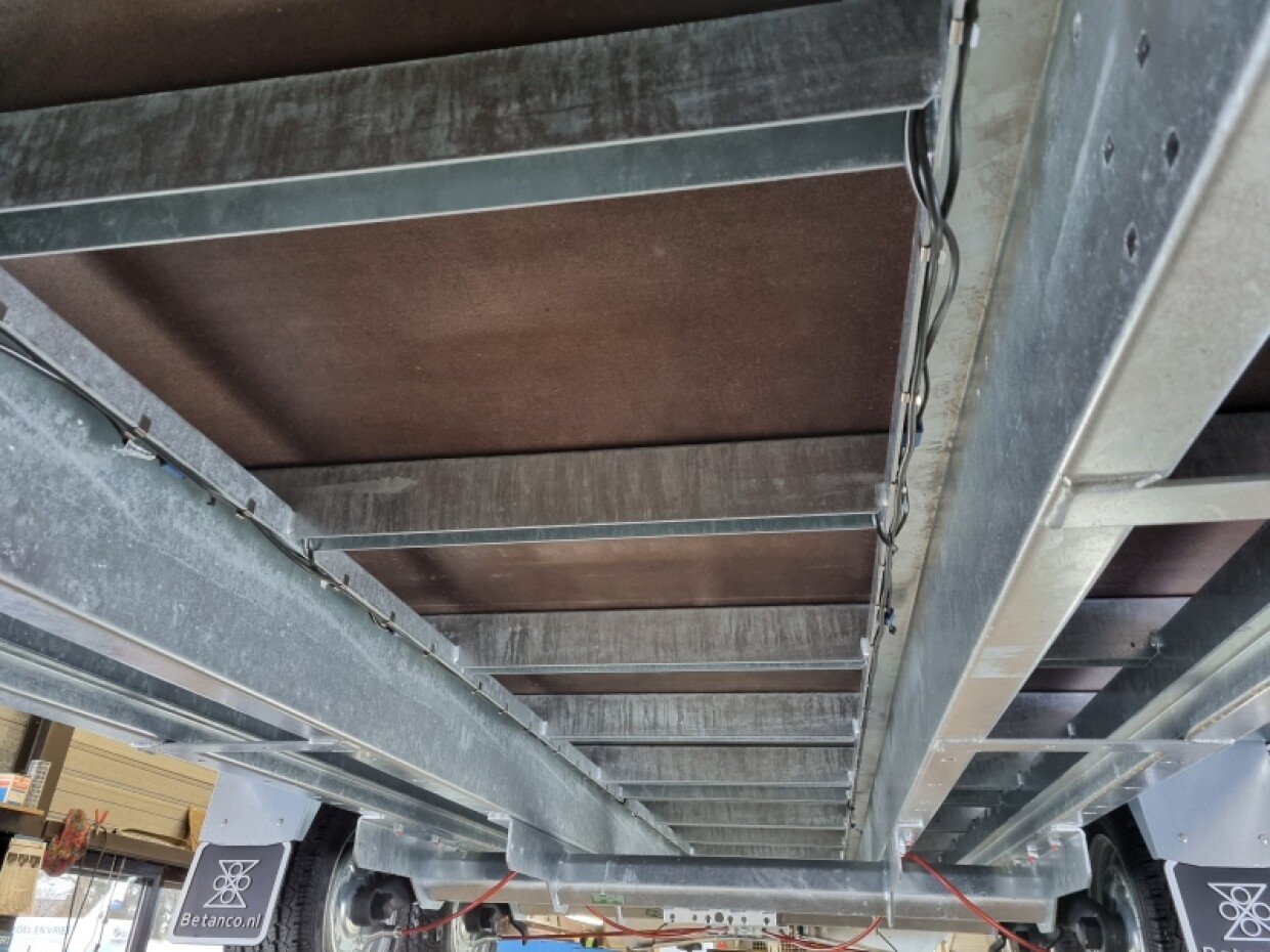 Saris PL 506 204 3500 2 HEAVY DUTY incl. Baseline oprijbalken