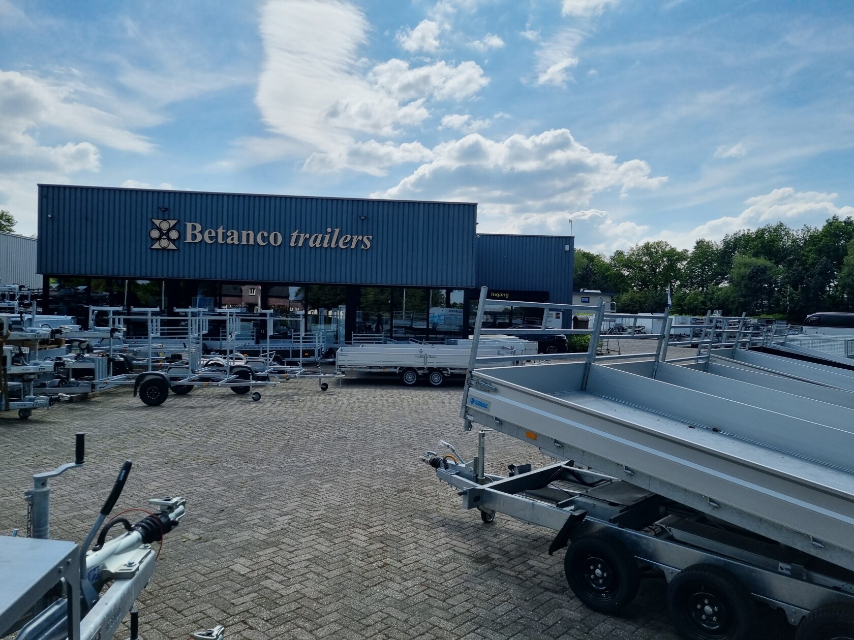 Betanco Trailers