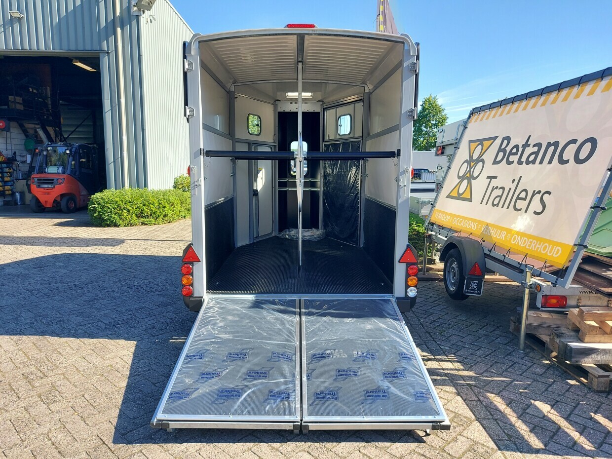 Ifor Williams HB 511 Zwart - Voorlader LET OP! GEHEEL COMPLEET VOLGENS OMSCHRIJVING.