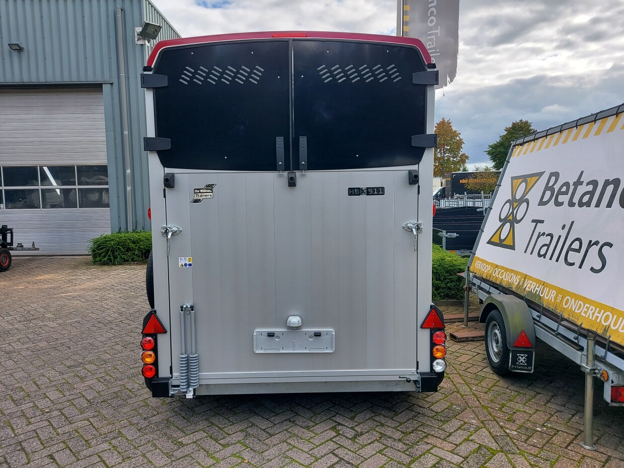 Ifor Williams HBX 511 Red - Zadelkamer